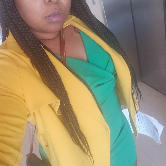 New York and Co yellow blazor - Picture 5 of 6